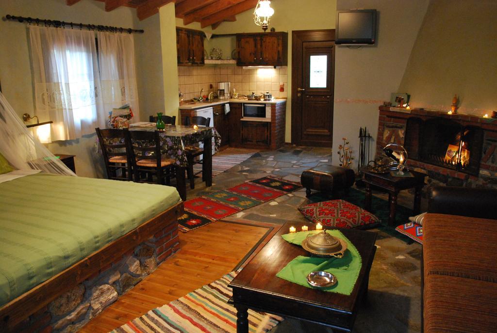Hotel Tzivaeri Likodhrómion Zimmer foto