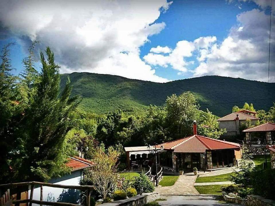 Hotel Tzivaeri Likodhrómion Exterior foto